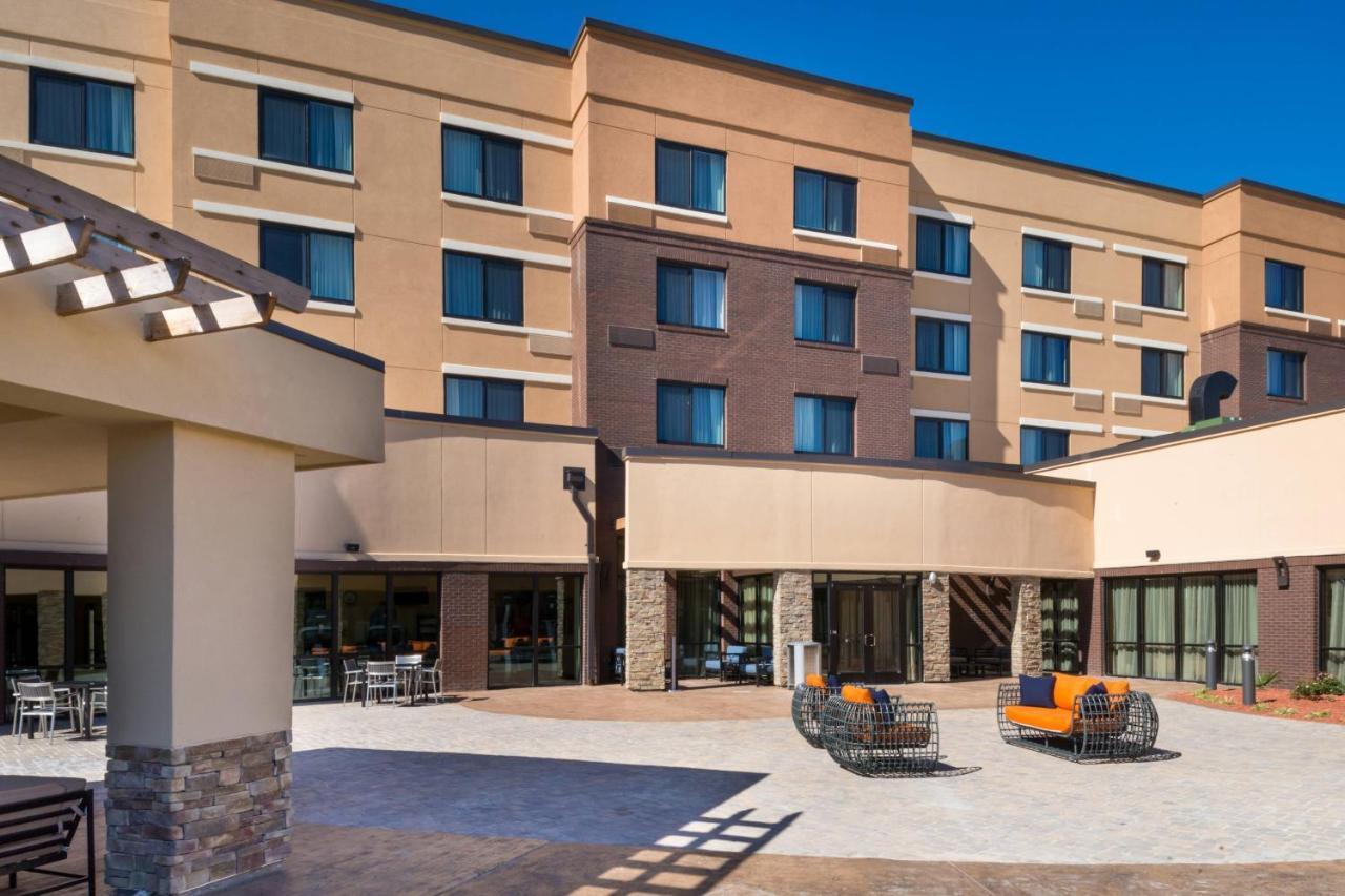 Courtyard By Marriott Jacksonville Exterior photo