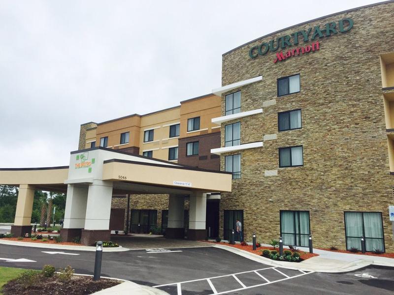 Courtyard By Marriott Jacksonville Exterior photo