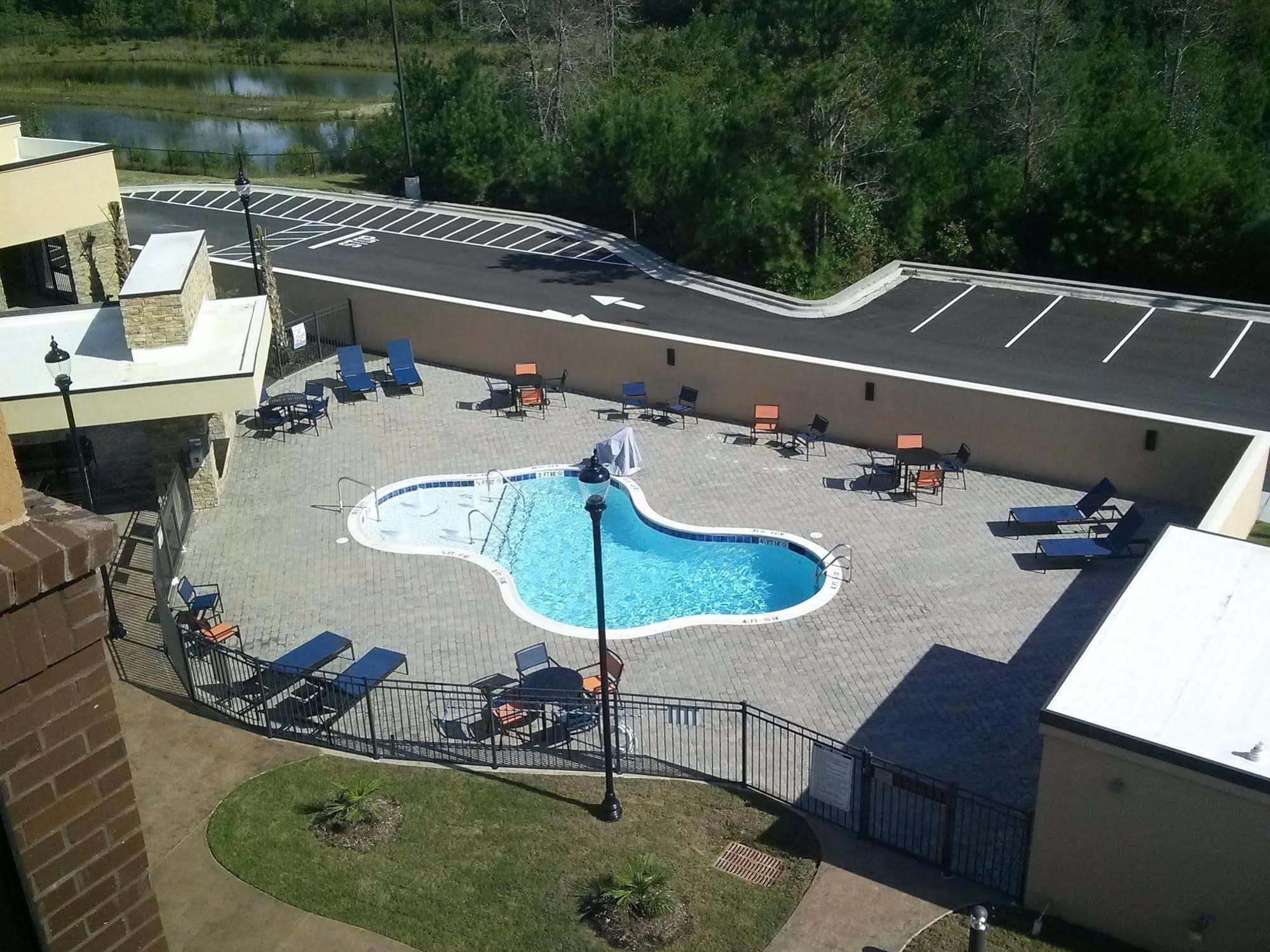 Courtyard By Marriott Jacksonville Exterior photo